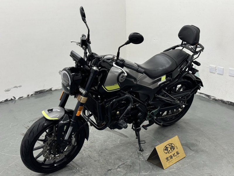 二手贝纳利幼狮 Leoncino 250