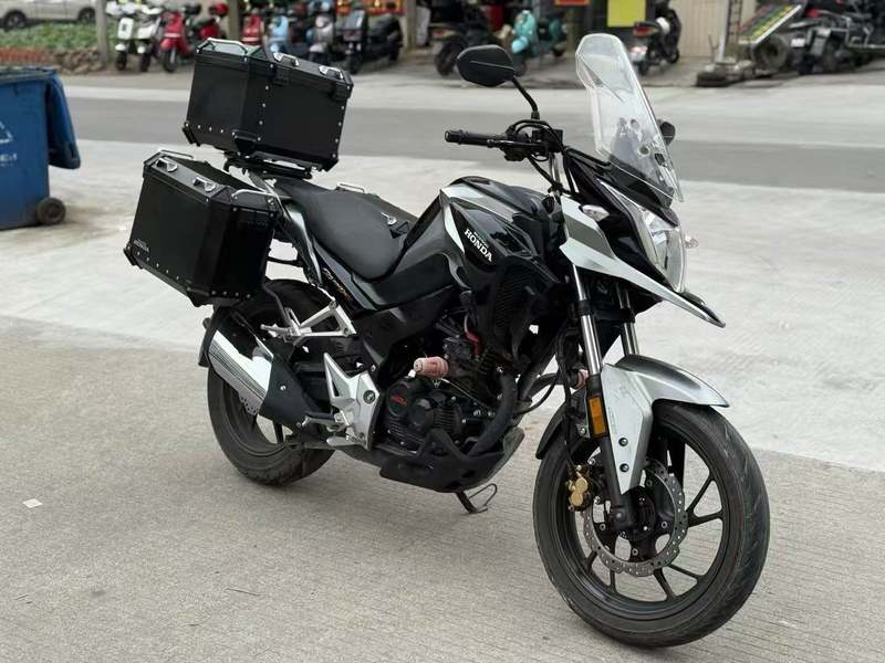 二手五羊本田猛鸷 CB190X