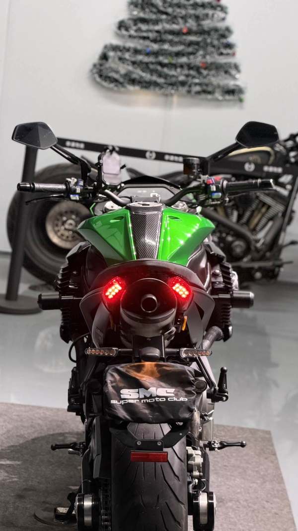 二手贝纳利TNT899