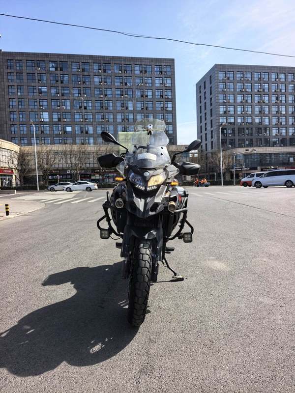 二手贝纳利金鹏 TRK502