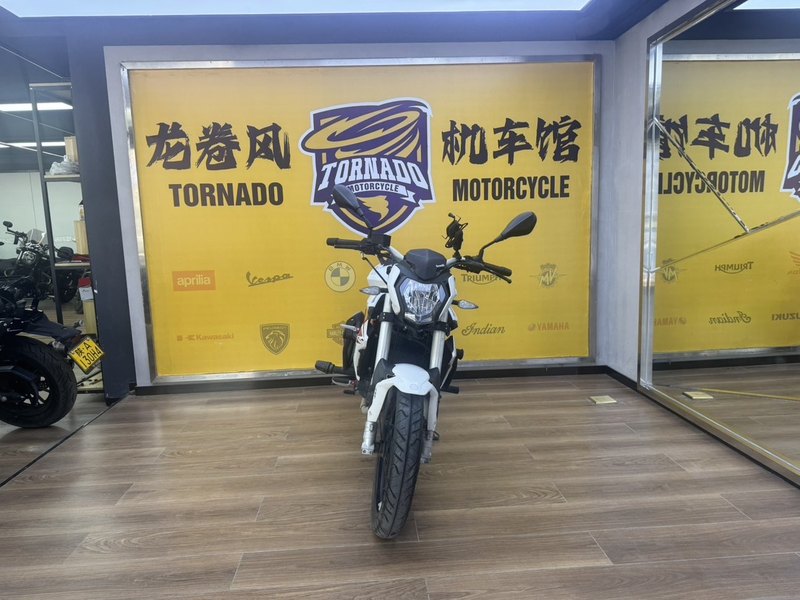 二手贝纳利红宝龙 TNT150i