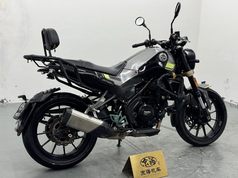 二手贝纳利幼狮 Leoncino 250