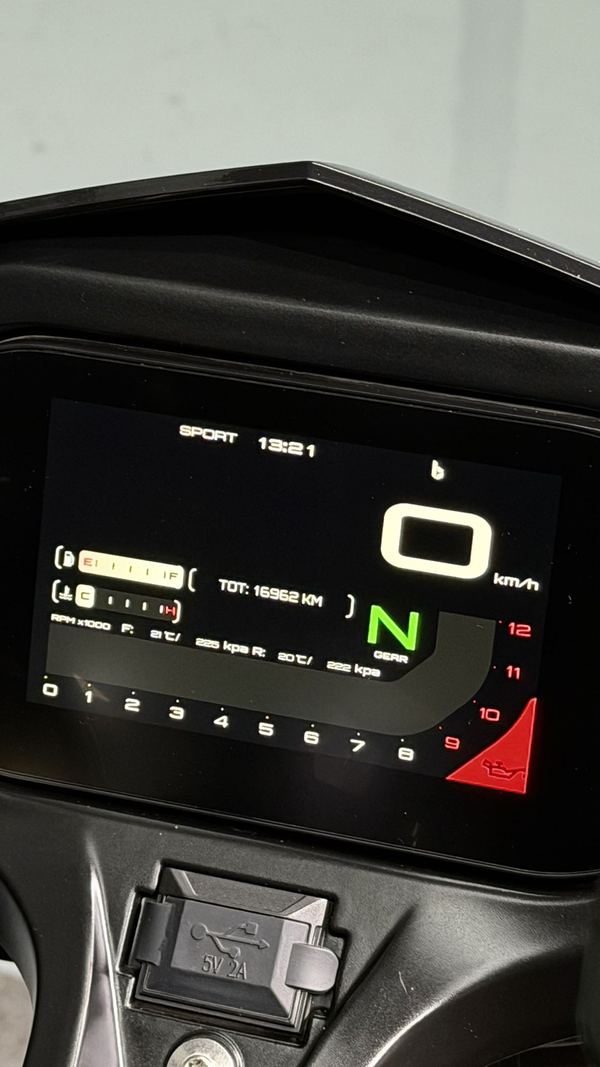 二手贝纳利TNT899