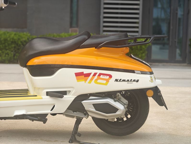 二手南方梦拉丽莎 飞戈