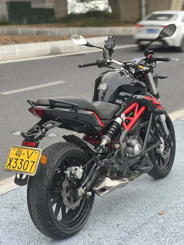 二手贝纳利蓝宝龙 BN302S