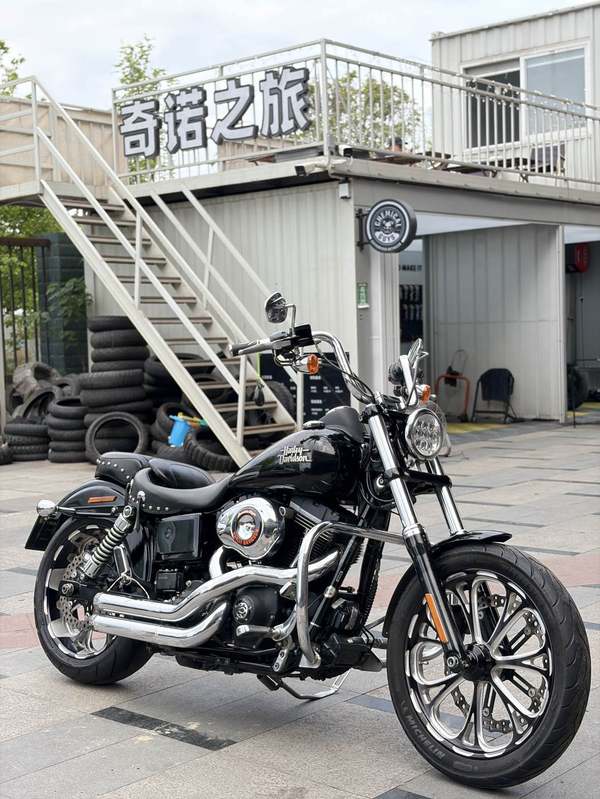 二手哈雷戴维森戴纳Wide Glide