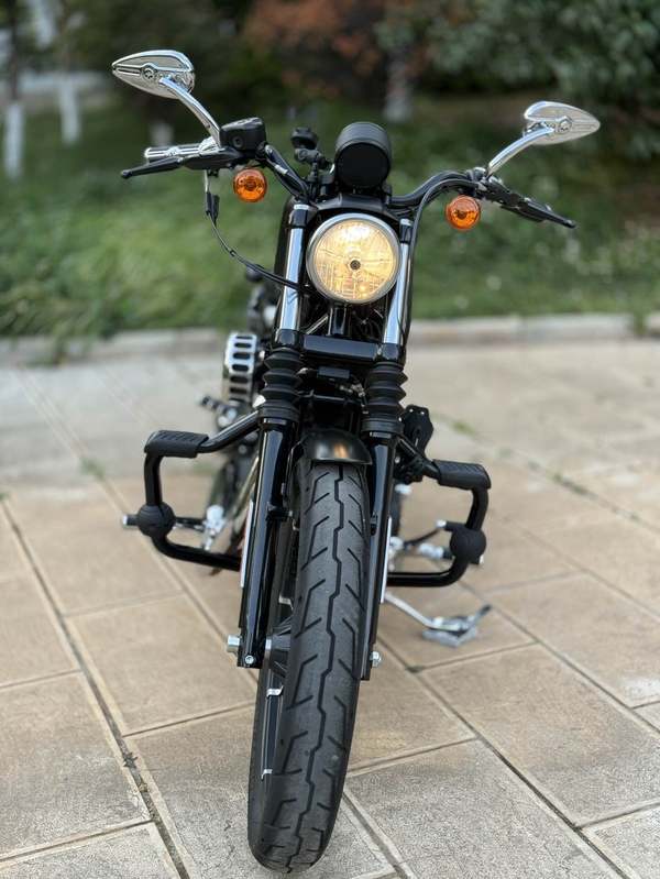 二手哈雷戴维森Iron883 硬汉