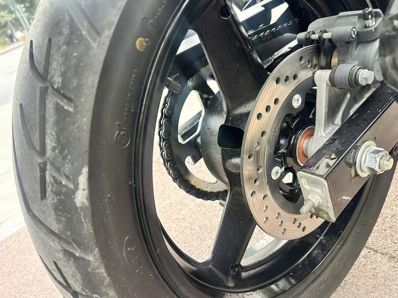 二手豪爵铃木骊驰 GW 250F