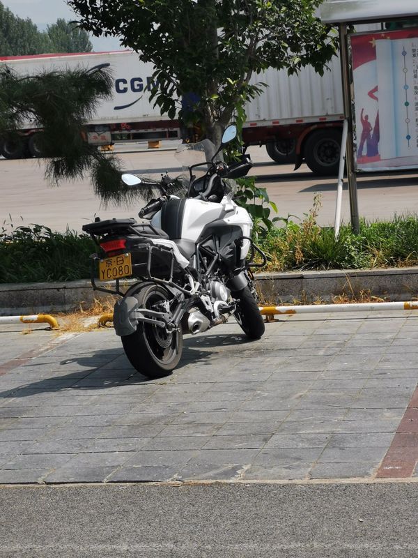 二手贝纳利金鹏 TRK502