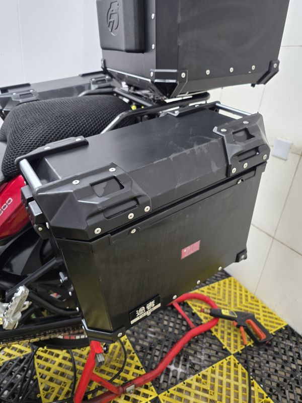 二手贝纳利金鹏 TRK502