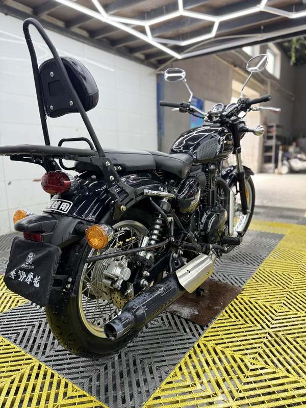 二手贝纳利帝国 imperiale 400