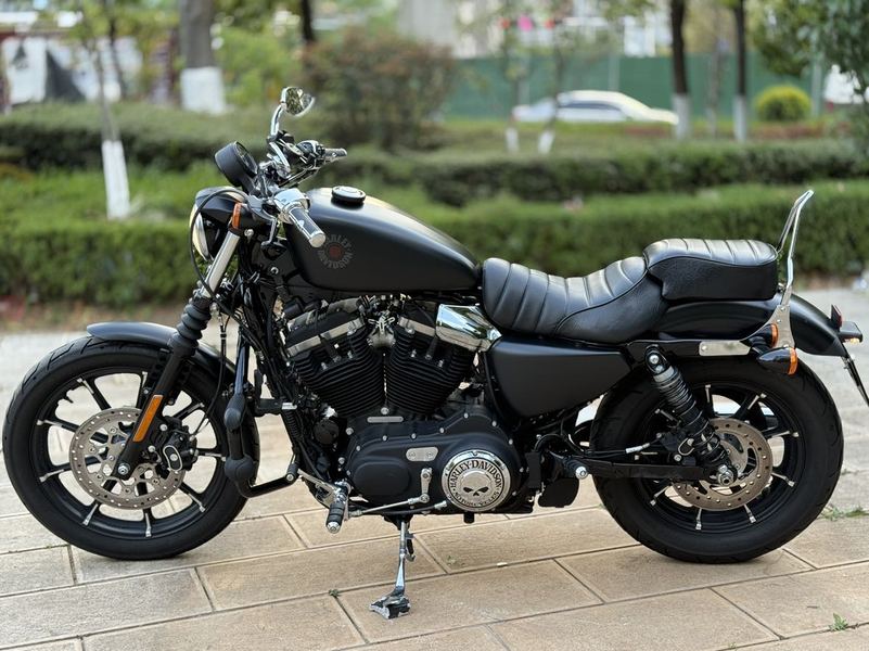 二手哈雷戴维森Iron883 硬汉