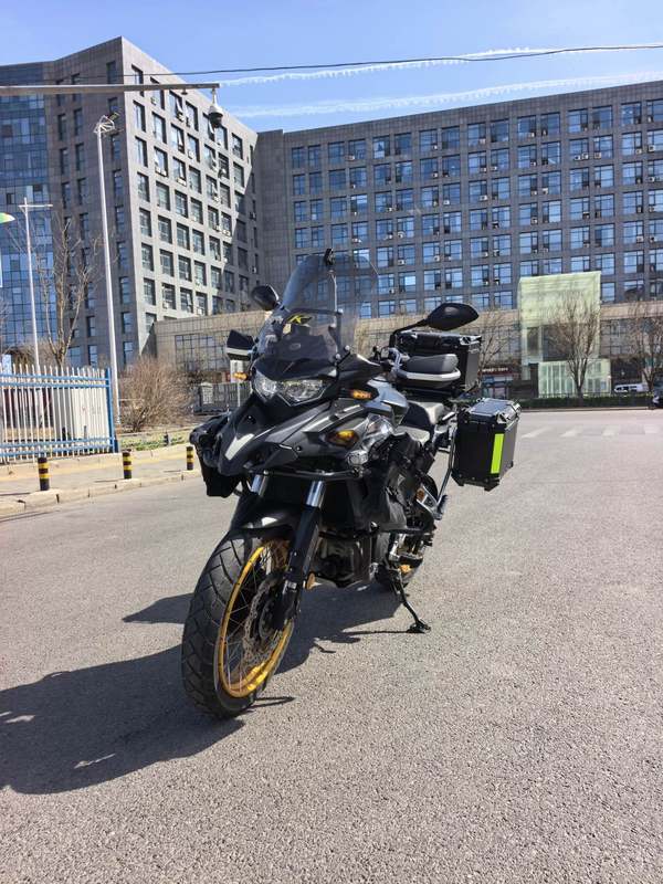 二手贝纳利TRK552