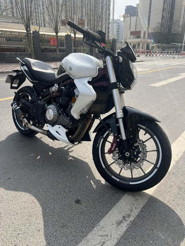 二手贝纳利蓝宝龙BJ300GS