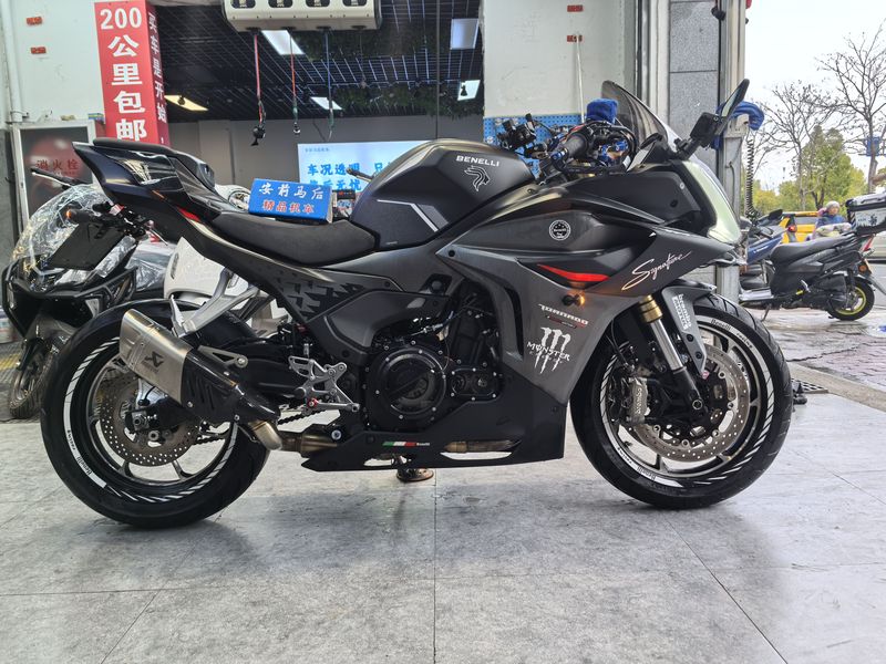 二手贝纳利龙卷风 Tornado 552R