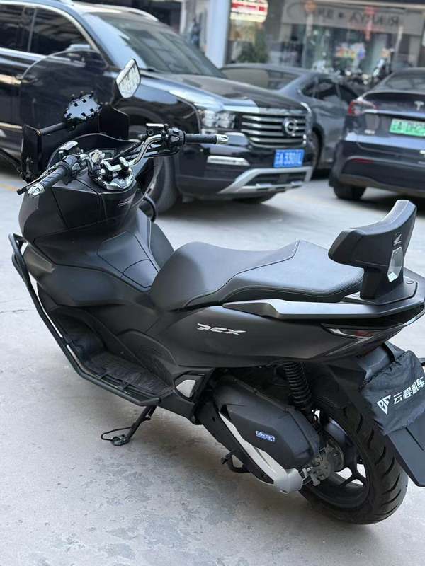 二手五羊本田PCX