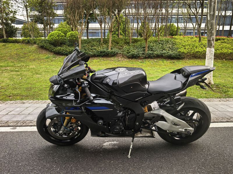 二手雅马哈YZF-R1