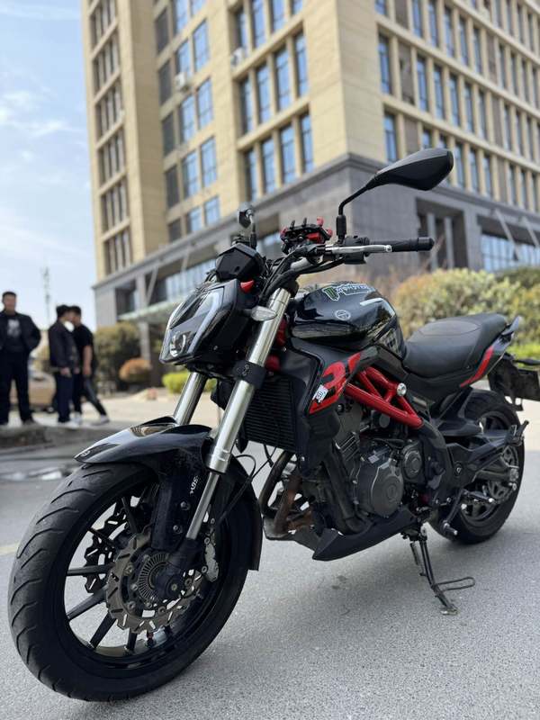 二手贝纳利蓝宝龙 BN302S