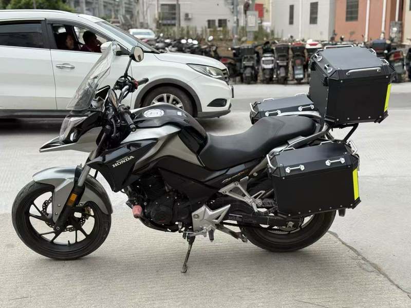 二手五羊本田猛鸷 CB190X