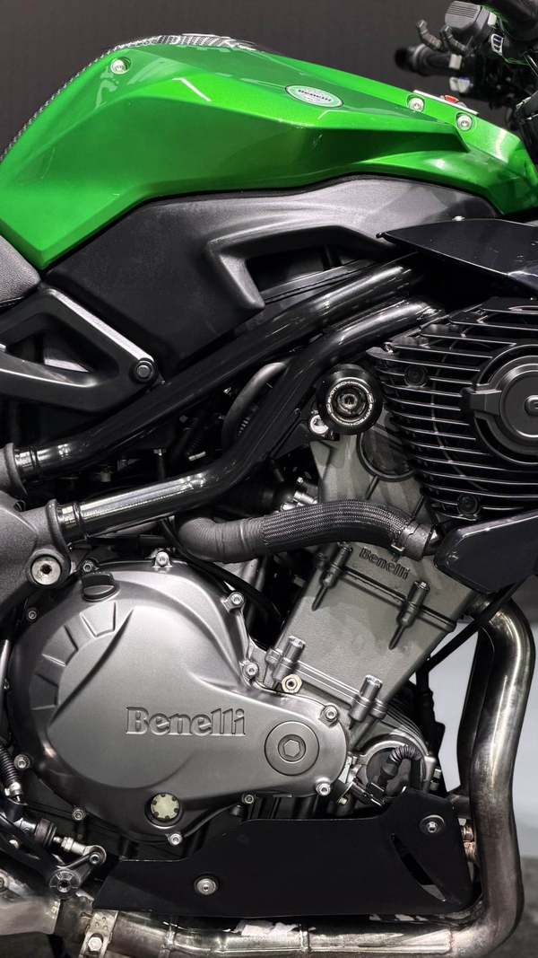 二手贝纳利TNT899