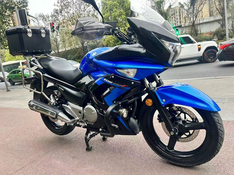 二手豪爵铃木骊驰 GW 250F