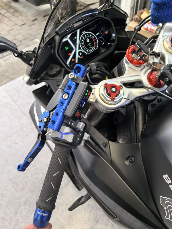 二手贝纳利龙卷风 Tornado 552R