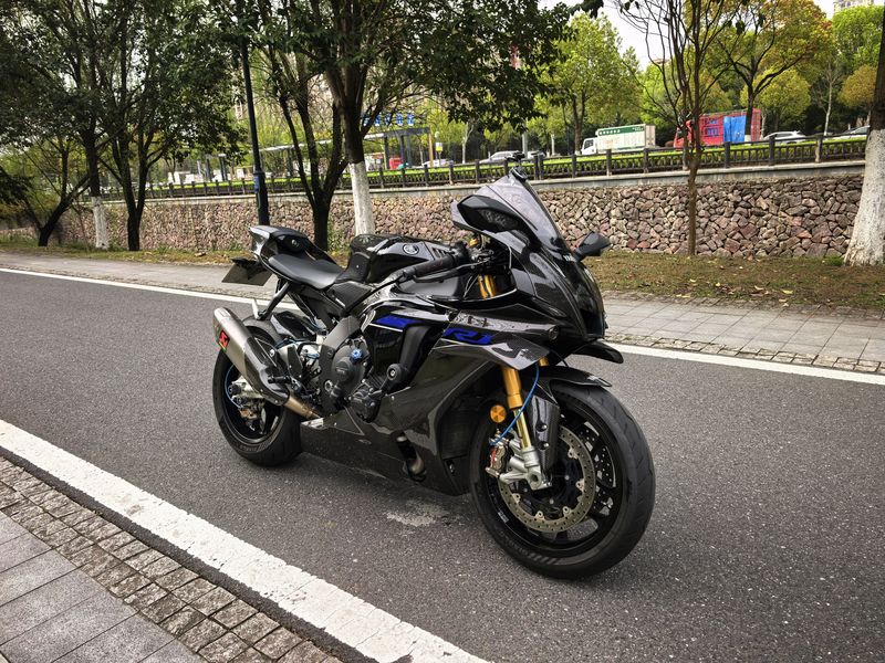 二手雅马哈YZF-R1