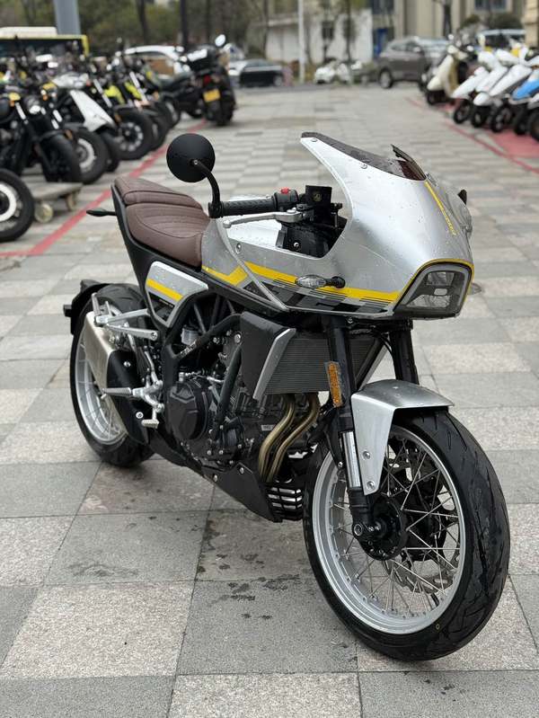 二手凯越321F-Cafe