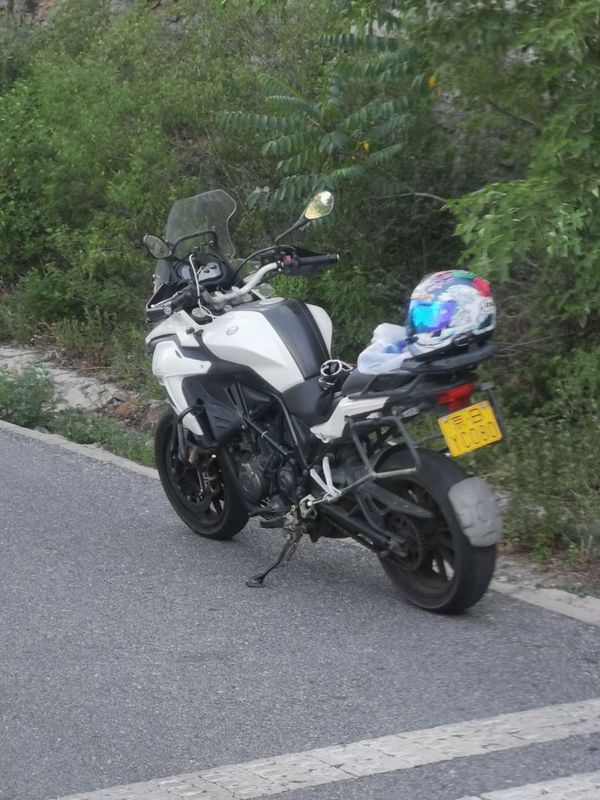 二手贝纳利金鹏 TRK502