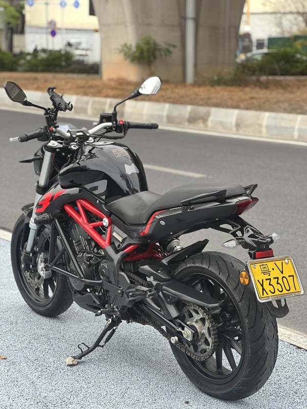 二手贝纳利蓝宝龙 BN302S