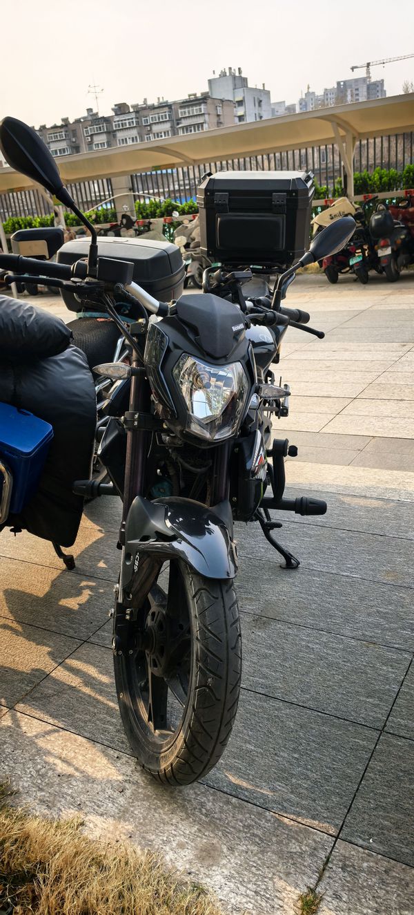 二手贝纳利红宝龙 TNT150i