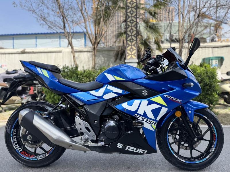 二手豪爵铃木GSX250R