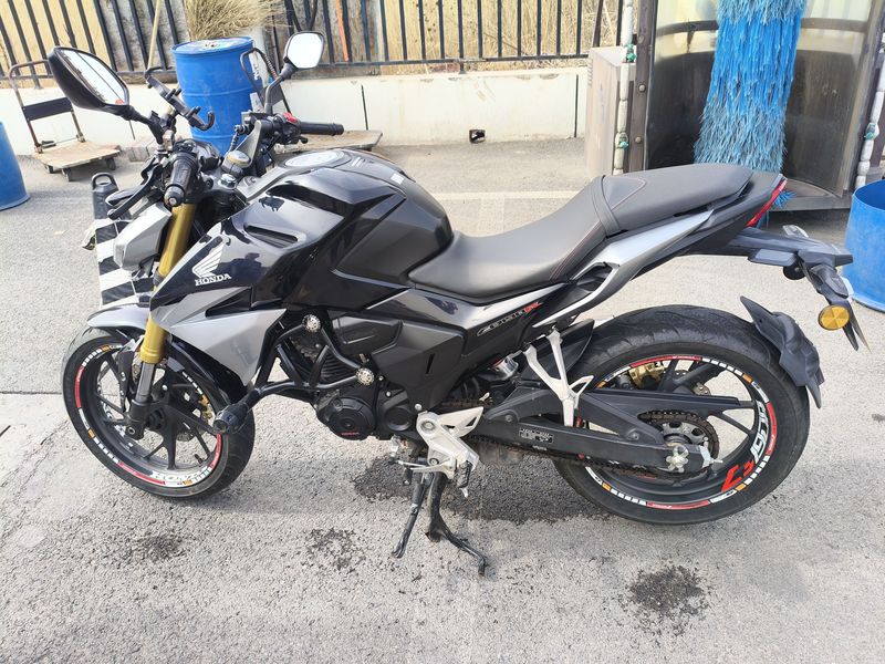 二手五羊本田CB190R 暴锋眼