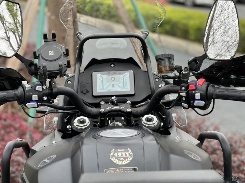 二手贝纳利TRK552