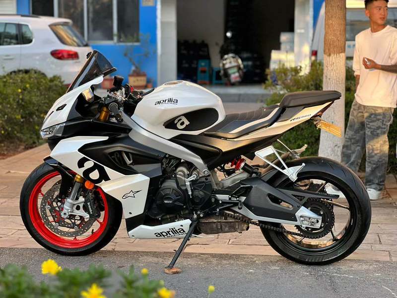 二手阿普利亚RS 660 