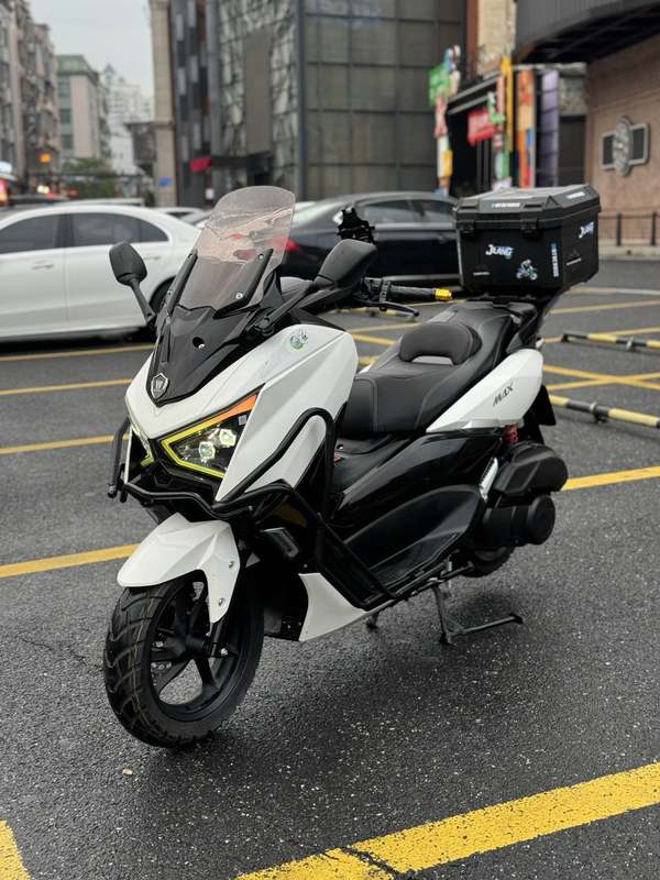 二手望雅猛士四代