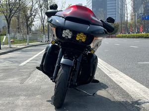 二手哈雷戴维森至尊滑翔Cvo Ultra Classic Electra Glide