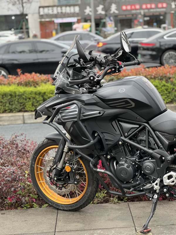 二手贝纳利TRK552