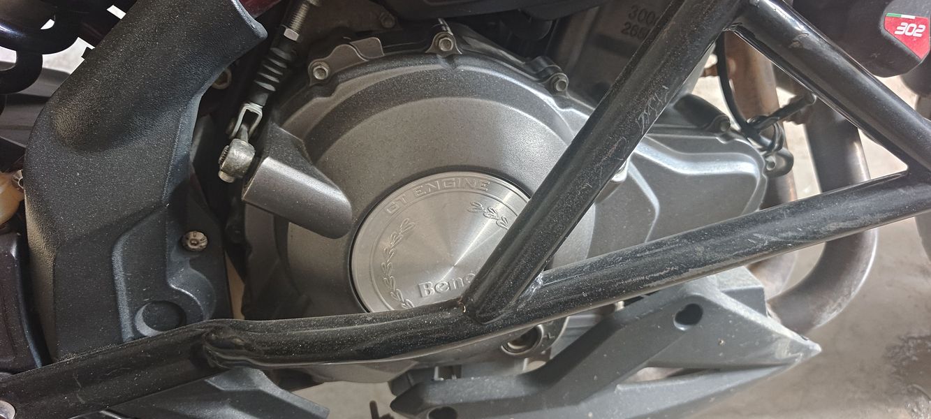 二手贝纳利蓝宝龙 BN302S