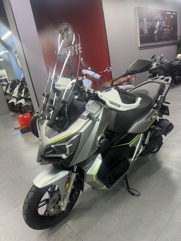 二手QJMOTOR鸿250ADV