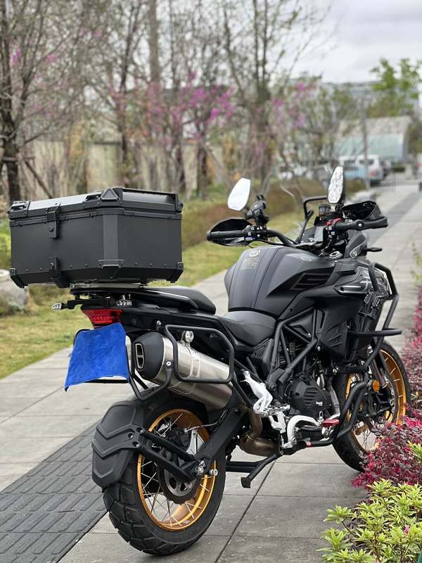 二手贝纳利TRK552