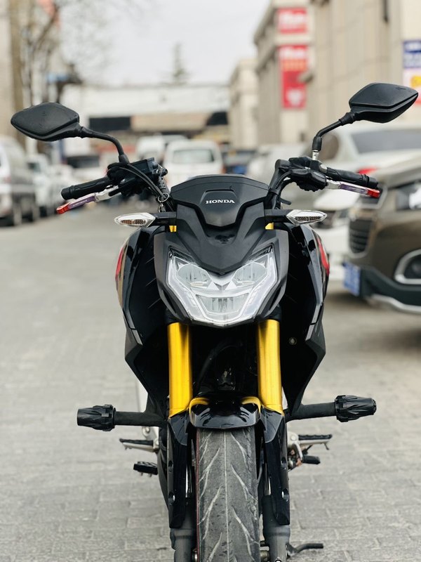 二手五羊本田CB190R 暴锋眼