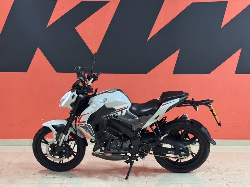 二手贝纳利小迅龙 BN150S