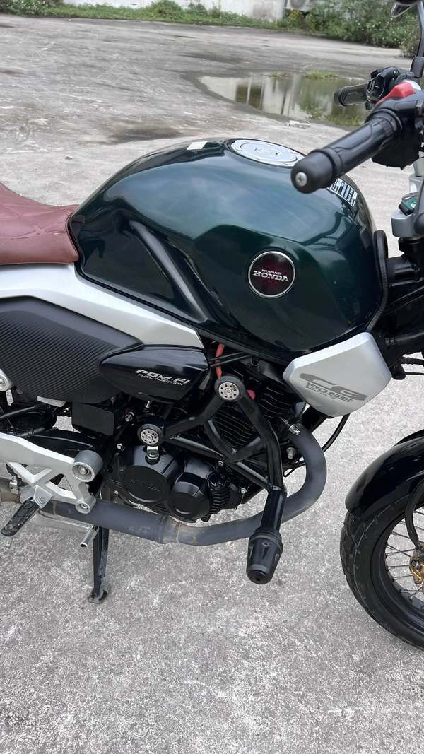 二手五羊本田鸷道 CB190SS