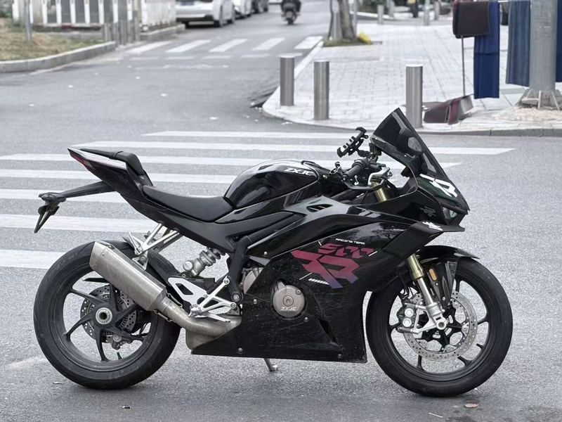 二手张雪机车500RR
