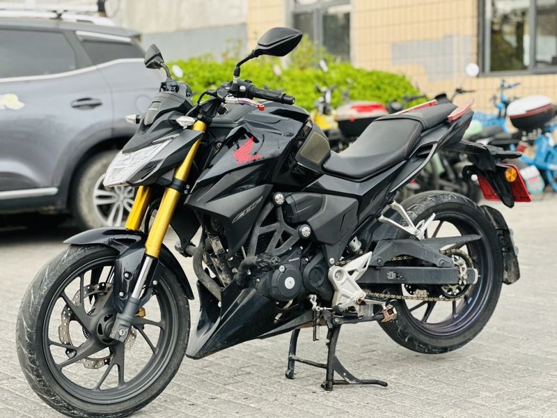 二手五羊本田CB190R 暴锋眼
