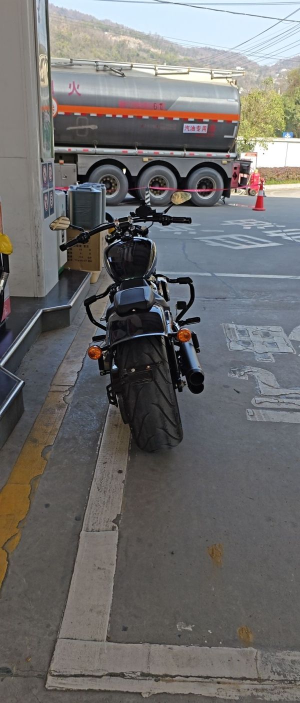 二手哈雷戴维森突破者 Breakout