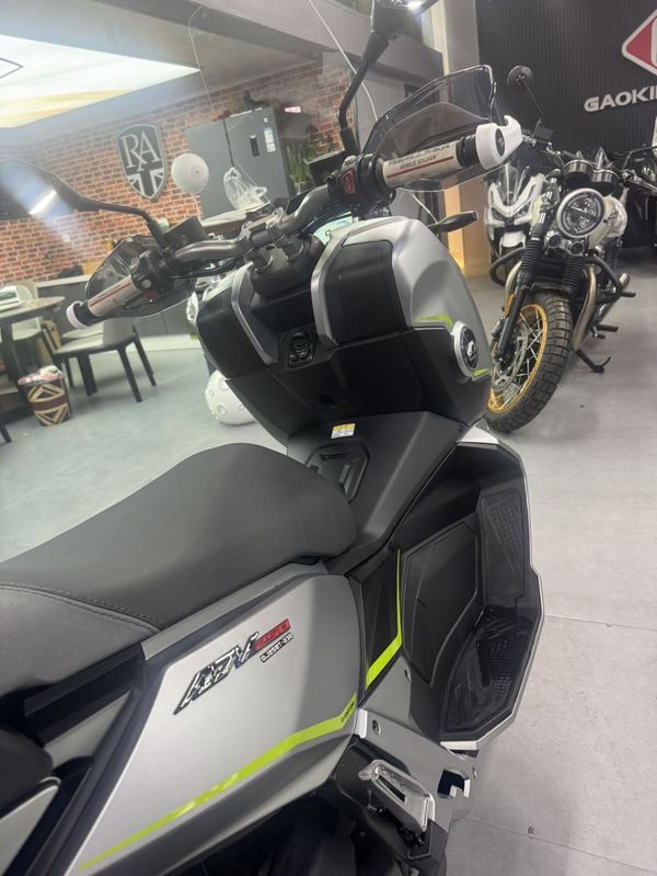 二手QJMOTOR鸿250ADV