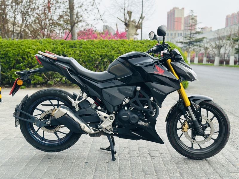 二手五羊本田CB190R 暴锋眼