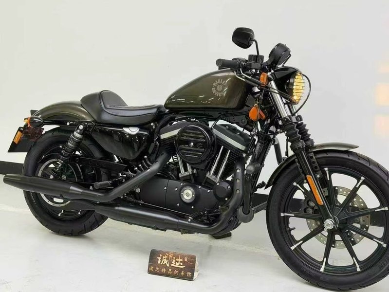 二手哈雷戴维森Iron883 硬汉